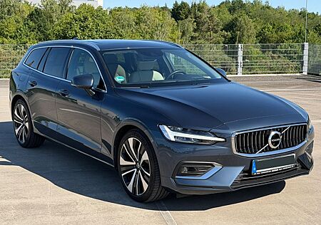 Volvo V60 T4 Inscription *Navi*HUD*PANO*LEDER*19 Zoll