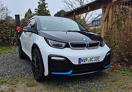 BMW i3s (120 Ah), 135kW s mit Batteriezertifikat