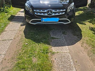 Mercedes-Benz GLA 180 d PEAK Edition PEAK Edition