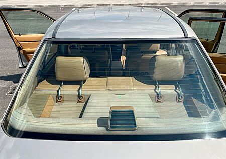 Mercedes-Benz E 300 *Automatic Air Conditioner*Leather*Oldtimer