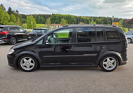 VW Touran Volkswagen Cross 2.0 TDI
