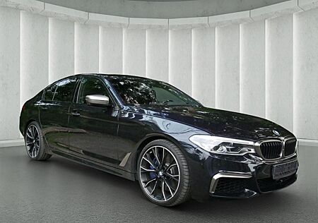 BMW M550 i xDrive Standheizung ACC HUD VOLL