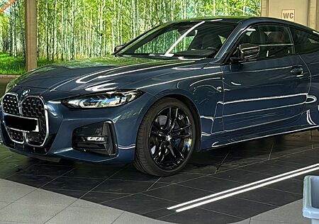 BMW 430i Coupe M Sport Arctic Race Blue