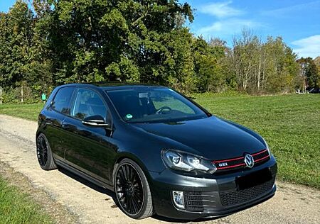 VW Golf Volkswagen 2.0 TSI GTI