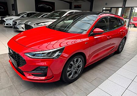 Ford Focus Turnier ST-Line/ Panorama-Dach