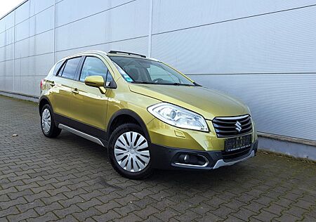 Suzuki SX4 S-Cross SX4 Comfort Plus + (Panorama/Navi/Kamera)