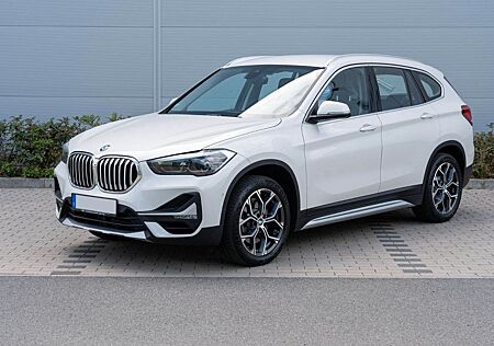 BMW X1 xDrive20i xLine *PDC*LED*SHZ*Navi*