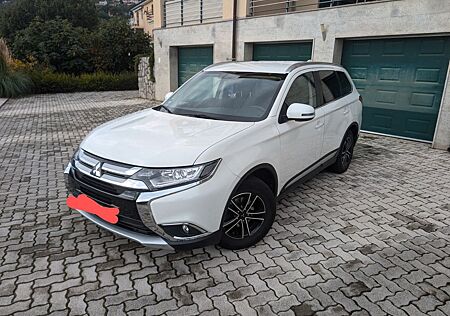 Mitsubishi Outlander 2.0 MIVEC Edition 100 ClearTec 2WD...