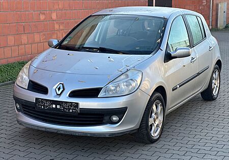 Renault Clio Dynamique 1.6 16V 82kW Automatik Dynamique