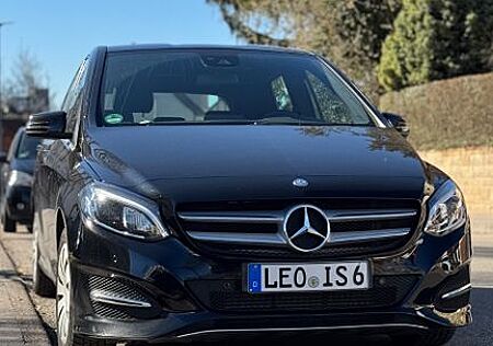 Mercedes-Benz B 200 -