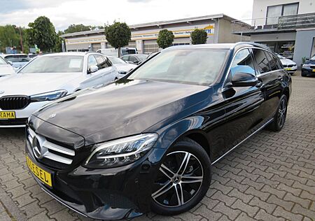 Mercedes-Benz C 220 C220 d T Avantgarde *AHK *LED *KAMERA