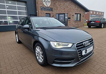 Audi A3 Sportback Attraction *TÜV Neu/1. Hand/Xenon*
