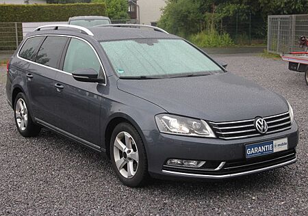 VW Passat Variant Volkswagen Highline 1.Hand/SHZ/Leder/Navi