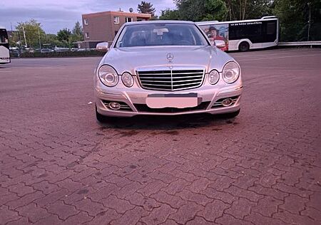 Mercedes-Benz E 300 BLUETEC AVANTGARDE Autom. Avantgarde