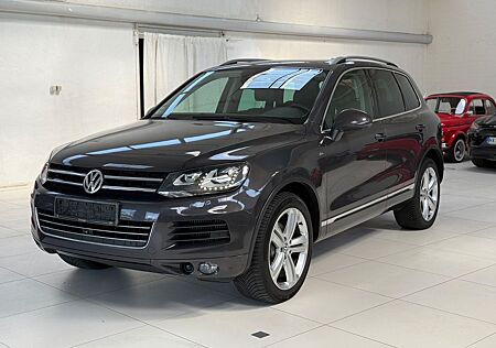 VW Touareg Volkswagen 3.0 V6 TDI R-line Vollausstattung BMT