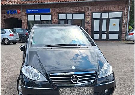 Mercedes-Benz A 200 ELEGANCE Elegance