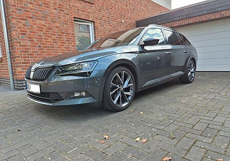 Skoda Superb gebraucht kaufen Skoda Superb 2.0 TDI SCR 140kW DSG SportLine Combi...