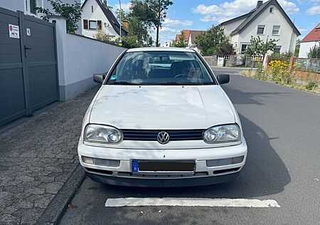 VW Golf Volkswagen 1.8 GL Auto GL