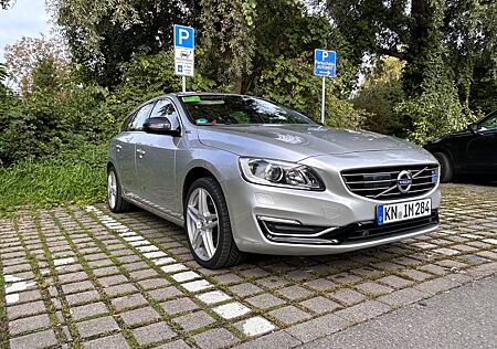 Volvo V60 D6 TWIN ENGINE Plug-in-Hybrid Summum Summum