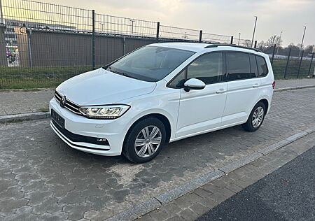 VW Touran Volkswagen 2.0 TDI DSG Comfortline, LED, 7 Sitzer
