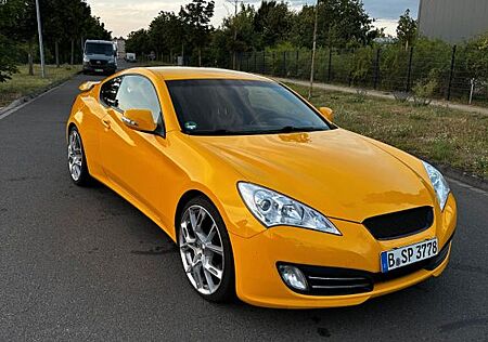 Hyundai Genesis 3.8 V6 Automatik -