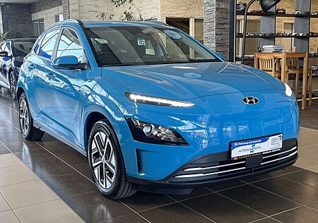 Hyundai Kona Select*R.Cam*1.Hand*SHZ*PDC*LED*ACC*DAB+