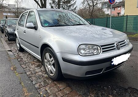 VW Golf Volkswagen 1.4 Klima , neue Bremse hi , tüv bis 9/26