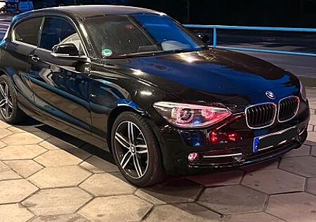 BMW 116i Sport Line Sport Line