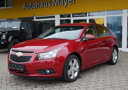 Chevrolet Cruze LTZ / Klima / Alu / 8-fach bereift