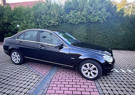 Mercedes-Benz C 200 CGI BlueEFFICIENCY AVANTG. Autom. AVAN...