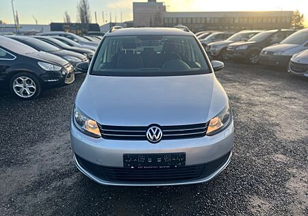 VW Touran Volkswagen Trendline 1.6 TDI/ TÜV NEU/ Klima/ AHK/ PDC/SHZ