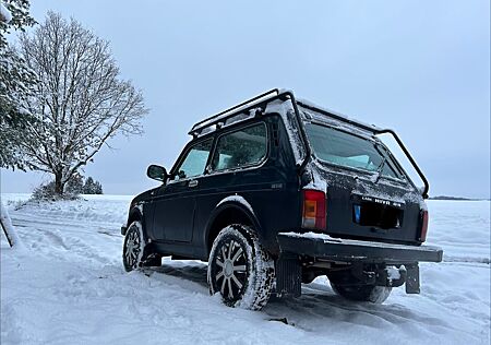 Lada Niva 1.7i 4x4