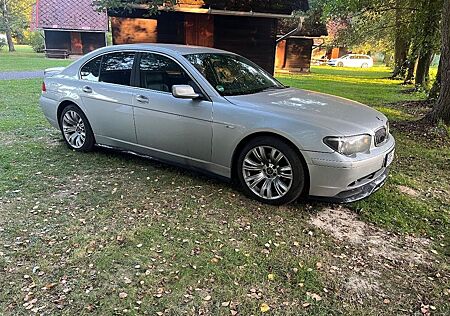 BMW 740i A - aero M paket,
