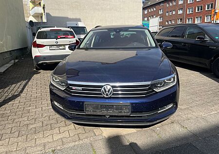 VW Passat Variant Volkswagen PASSAT COMFORTLINE-4MOTION-190PS-AUT-VIRTUAL-1H