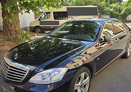 Mercedes-Benz S 350 Mercedes BlueTEC - Softclose