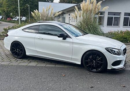 Mercedes-Benz C 400 4MATIC AMG Line Autom. AMG Line