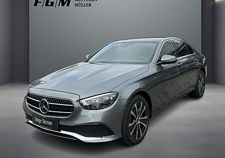 Mercedes-Benz E 300 e Avantgarde/Pano/Distr/Multibeam/Massage!