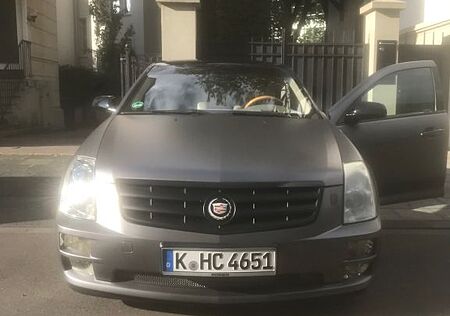 Cadillac STS 4.6 V8 Elegance Autom. Deutsches Auto