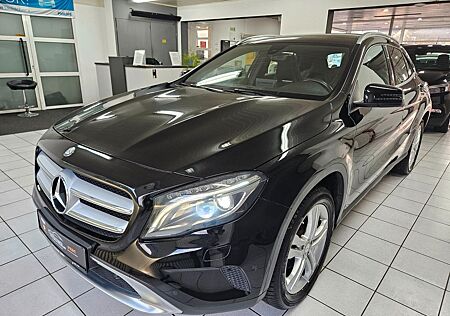 Mercedes-Benz GLA 200 Score AUT.*tLEDER*SHZ*PANO*NAVI*CAM*PDC*