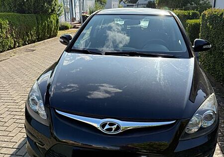 Hyundai i30 blue 1.4 Classic Classic
