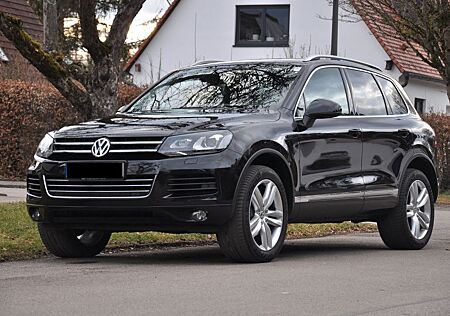 VW Touareg Volkswagen 3.0 V6 TDI Exclusive BMT Vollausstattung