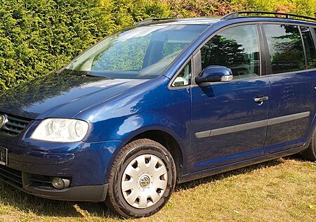 VW Touran Volkswagen 1.6 FSI Automatik Basis Basis