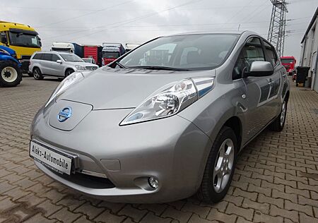 Nissan Leaf Acenta 24 kWh KeylessGO/Klima/Navi