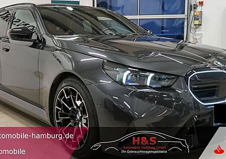 BMW M5 Touring *727HP*Panorama *AHK* B&W