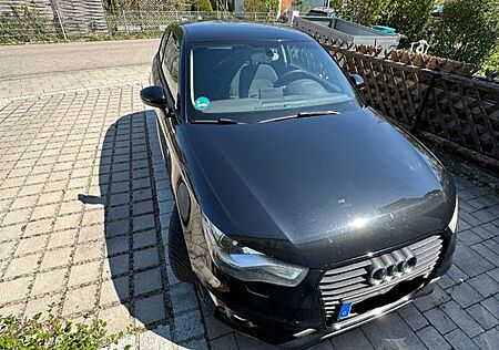 Audi A1 1.2 TFSI Attraction Attraction