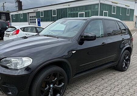 BMW X5 xDrive30d FACELIFT/ MEGA AUSTATTUNG/TÜV NEU
