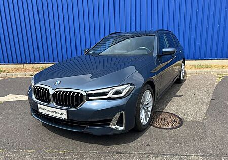 BMW 530e Touring xDrive Luxury Line LED.SHZ.AHK.