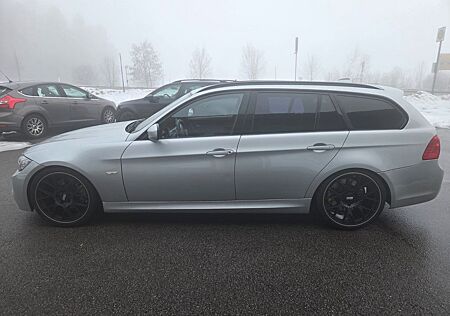 BMW 330d 330 3 Touring xDrive M-Sportpaket 212 KW