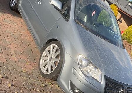 VW Touran Volkswagen 2.0 TDI 125 kW DSG DPF Highline R-Line