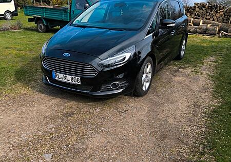 Ford S-Max 2,0 EcoBlue 140kW Titanium Auto Titanium